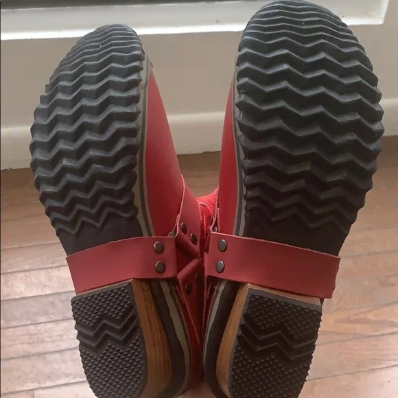 Sorel Red Western Boots - Picture 5 of 7